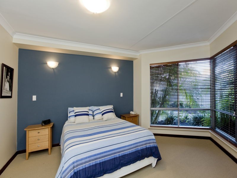 3 Glasnevin Court, Waterford WA 6152