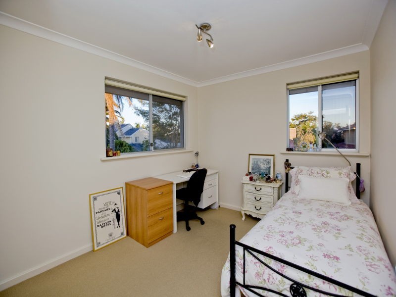 3 Glasnevin Court, Waterford WA 6152