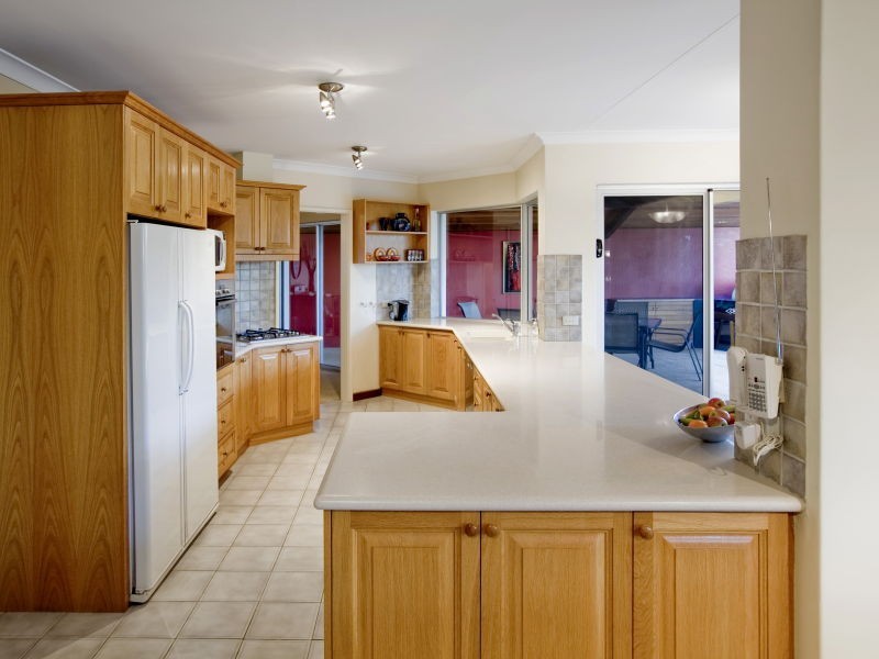 3 Glasnevin Court, Waterford WA 6152