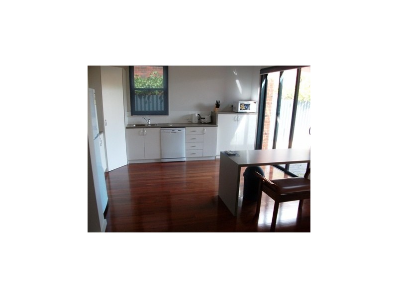 6 CARDIFF, East Victoria Park WA 6101