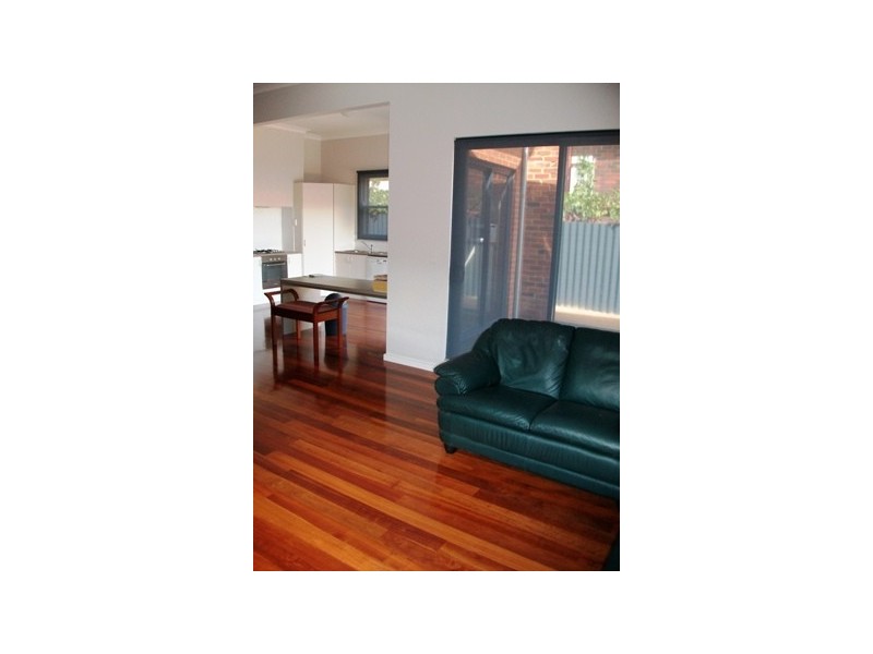 6 CARDIFF, East Victoria Park WA 6101