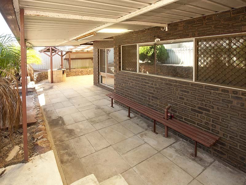 13 Stonehouse Crescent, Bentley WA 6102