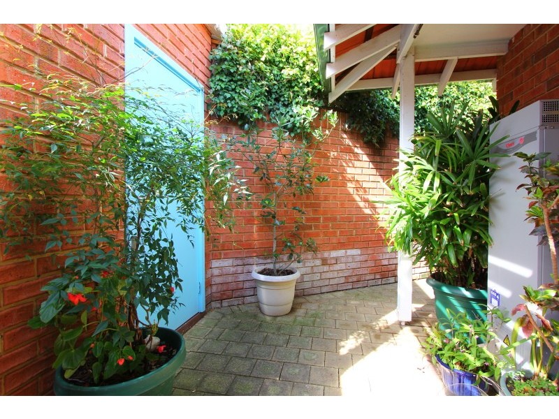 86c Labouchere Road, South Perth WA 6151