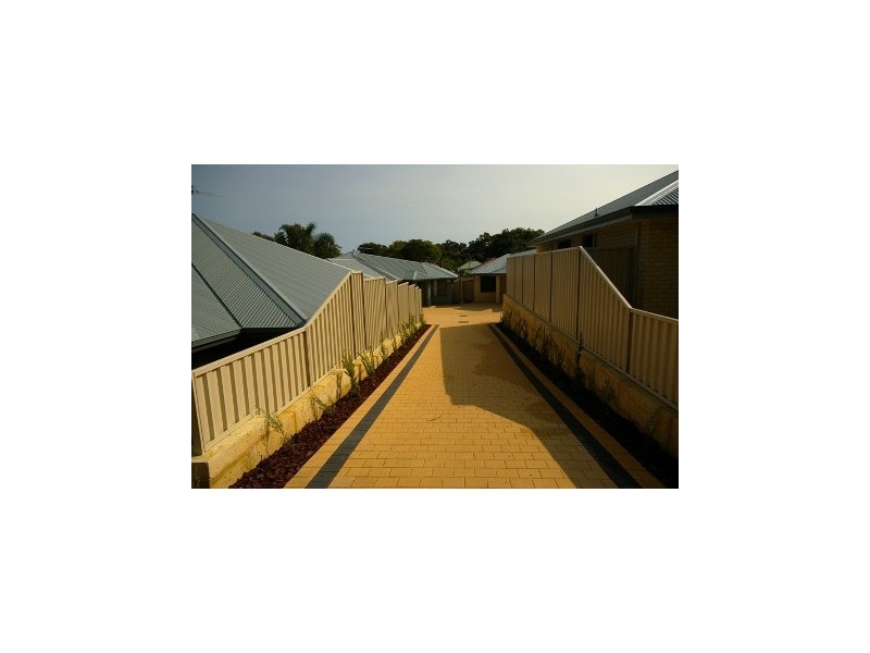 9 C HERTFORD, East Victoria Park WA 6101