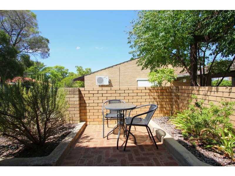 4/9 STRICKLAND STREET, South Perth WA 6151
