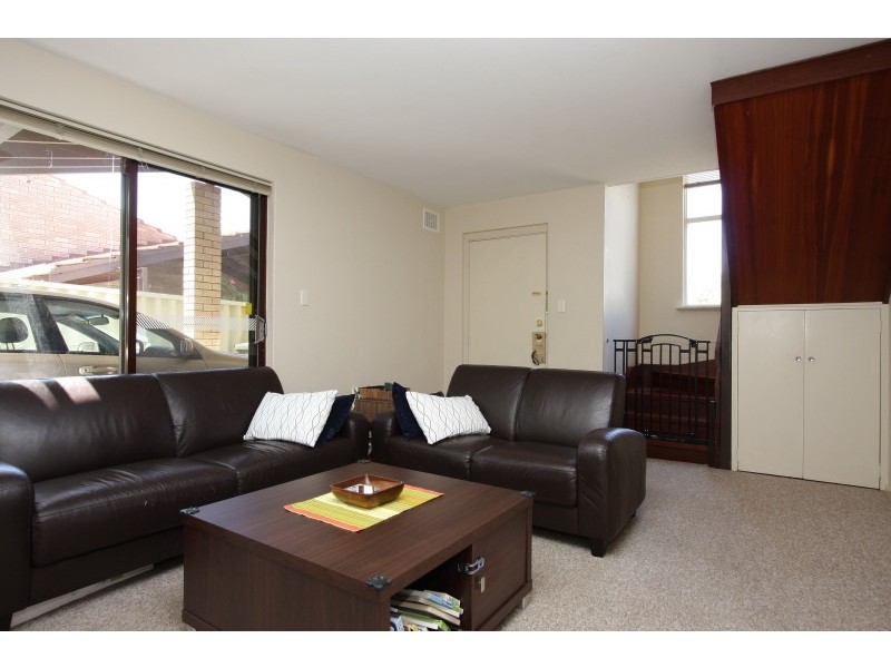 4/9 STRICKLAND STREET, South Perth WA 6151