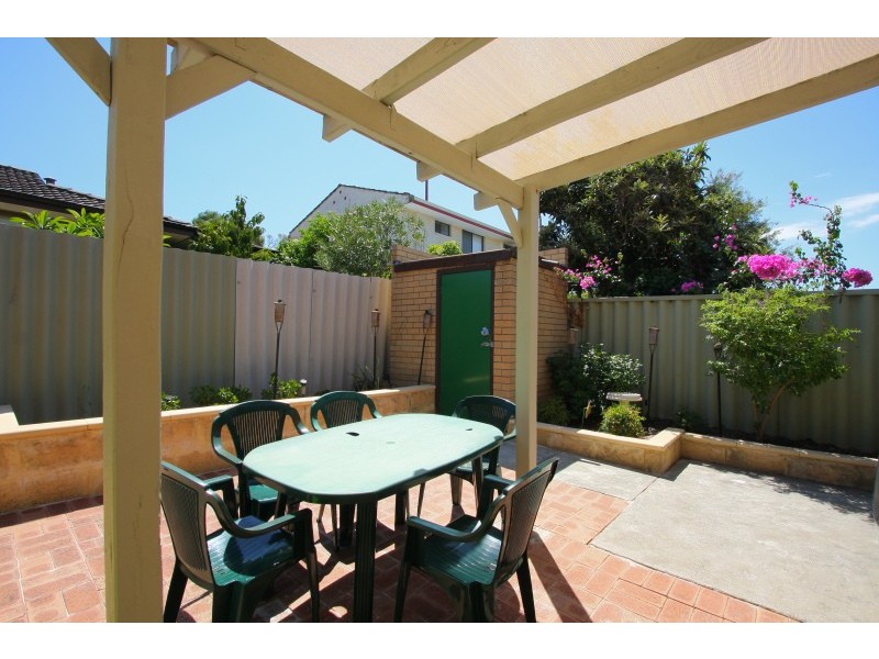 4/9 STRICKLAND STREET, South Perth WA 6151