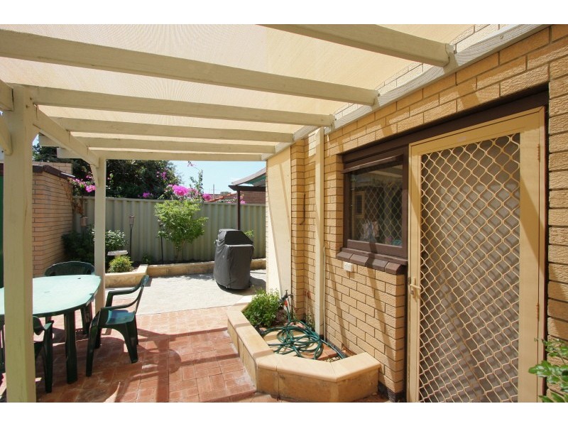 4/9 STRICKLAND STREET, South Perth WA 6151