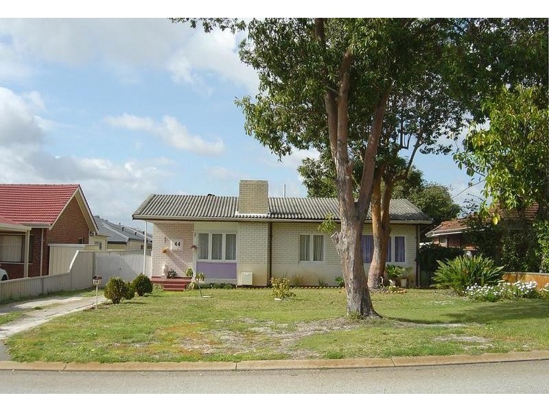 44 Hooson Way, Wilson WA 6107