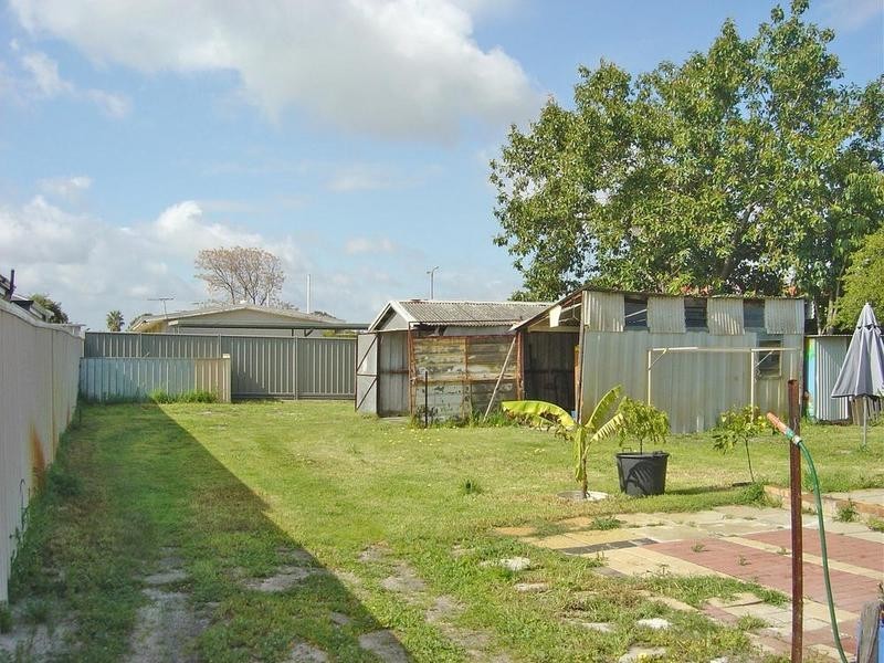 44 Hooson Way, Wilson WA 6107