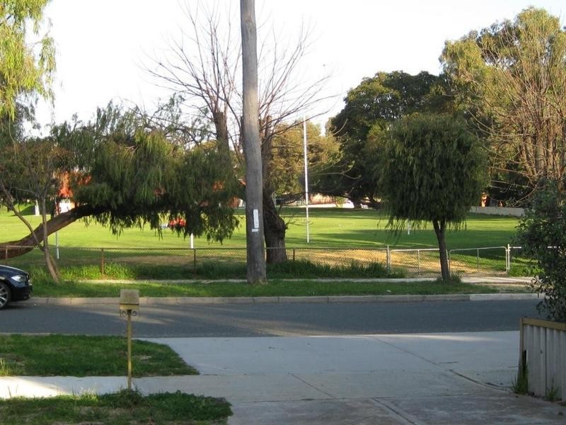 16 Fourth Avenue, Kensington WA 6151