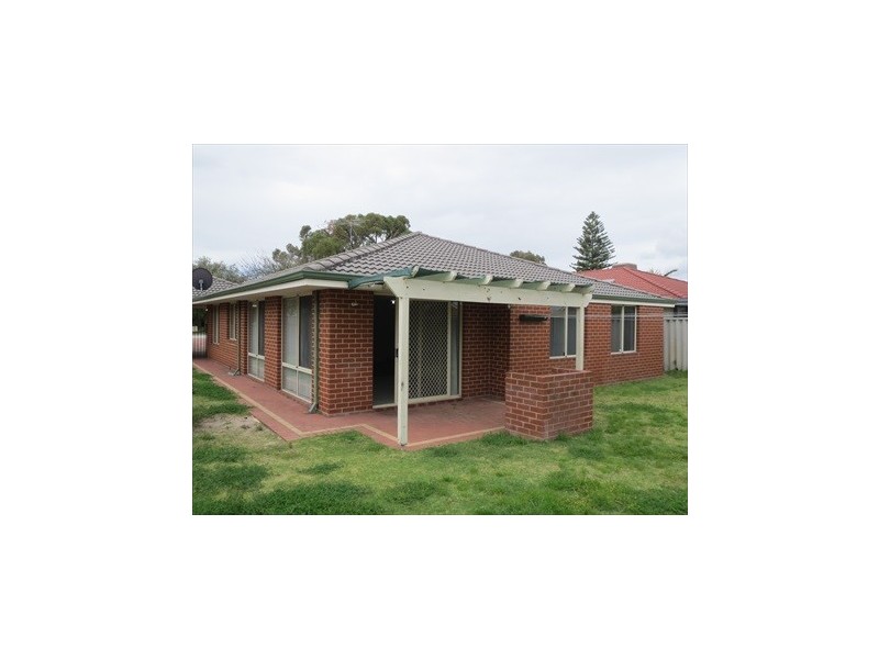 6 WALSH AVENUE, Redcliffe WA 6104