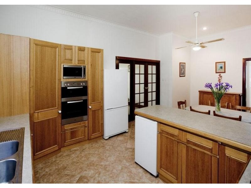 33 Fourth Avenue, Kensington WA 6151