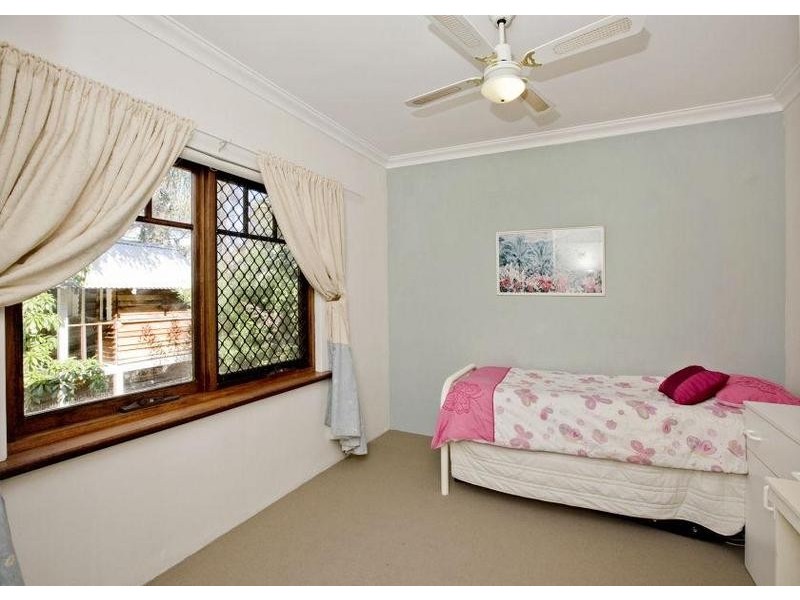 33 Fourth Avenue, Kensington WA 6151