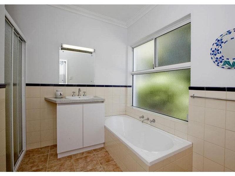 33 Fourth Avenue, Kensington WA 6151