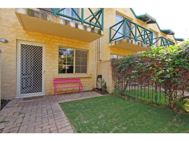 67D McMaster Street, Victoria Park WA 6100