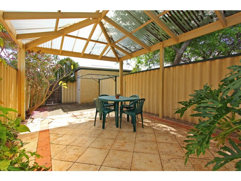 67D McMaster Street, Victoria Park WA 6100