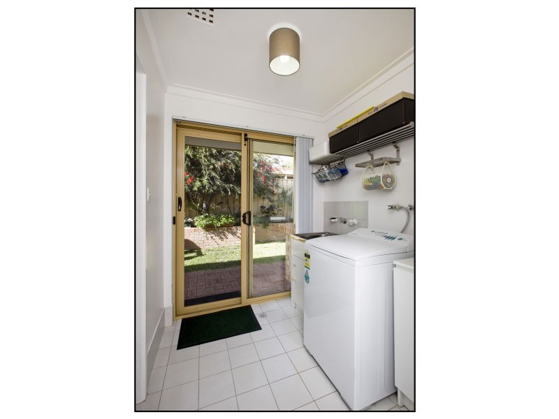 1/25 Tuam Street, Victoria Park WA 6100