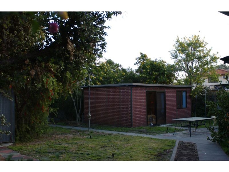 5 Hobbs Avenue, Como WA 6152