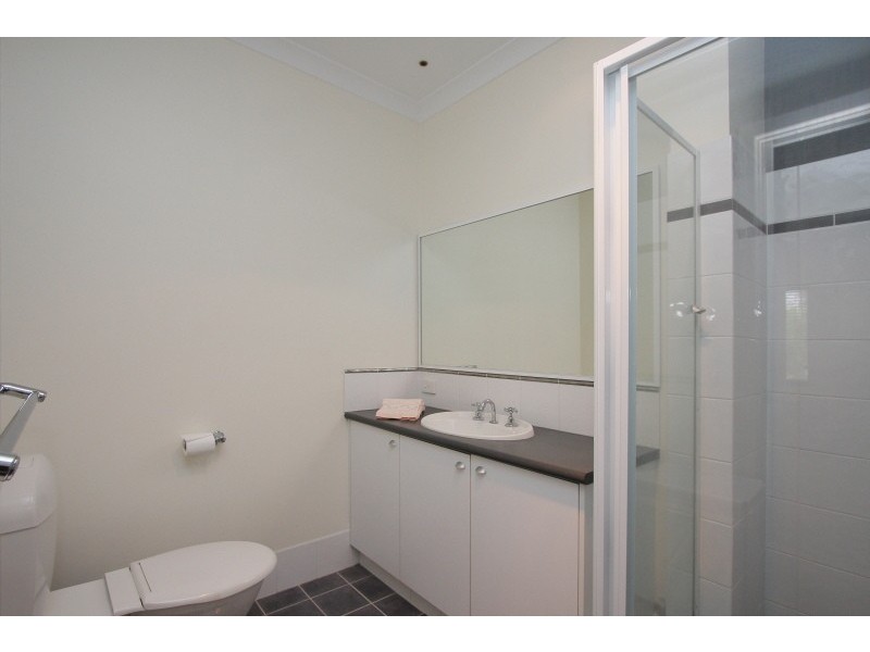 2 The Pines, Como WA 6152