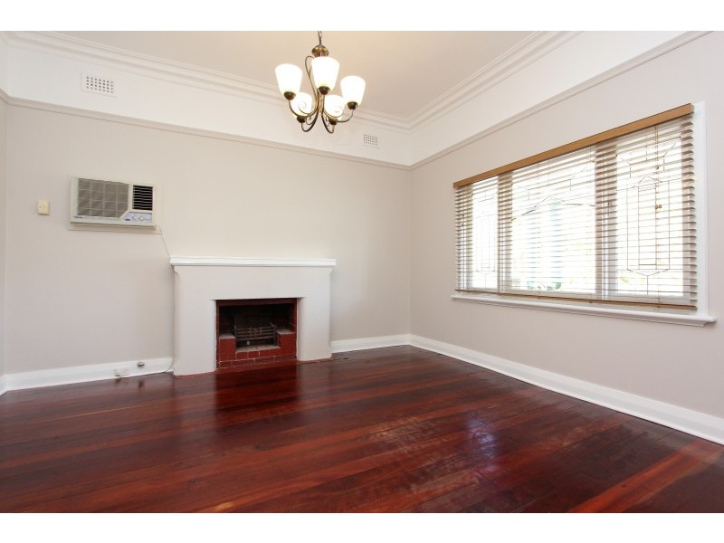 50 Grand Promenade, Bayswater WA 6053