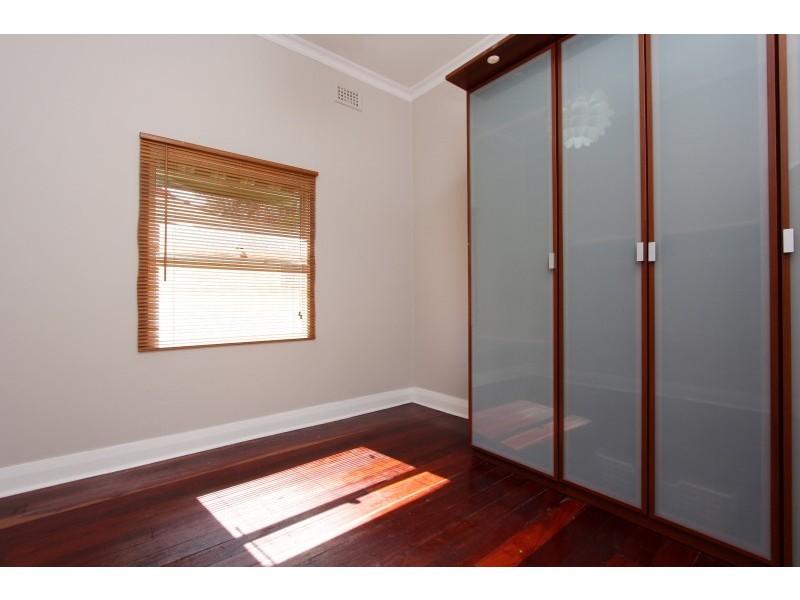 50 Grand Promenade, Bayswater WA 6053