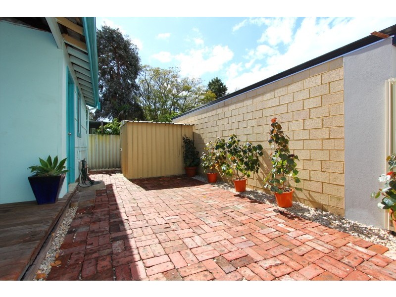 50 Grand Promenade, Bayswater WA 6053