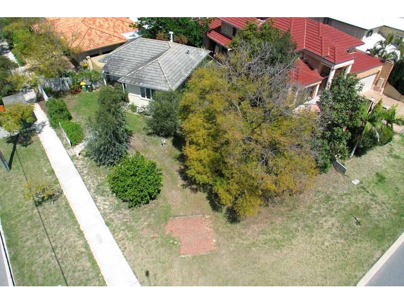 17 Klem Avenue, Salter Point WA 6152