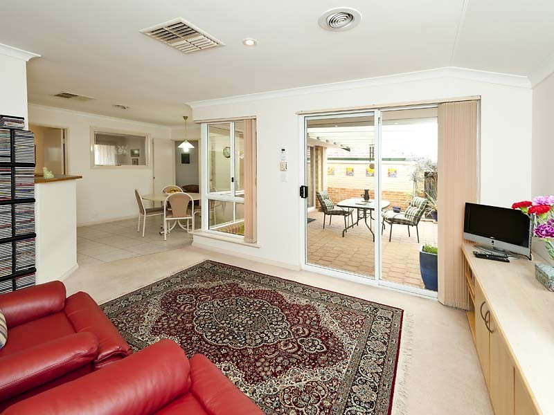 2/63 Anstey Street, South Perth WA 6151