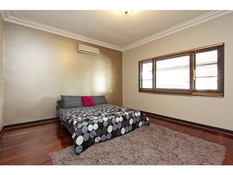 295 Keymer Street, Cloverdale WA 6105