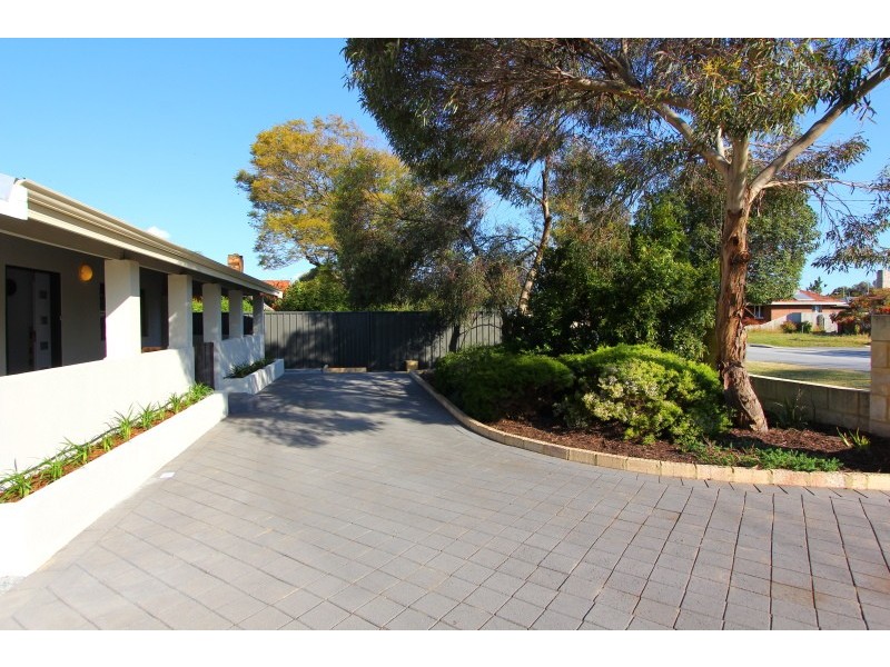 295 Keymer Street, Cloverdale WA 6105