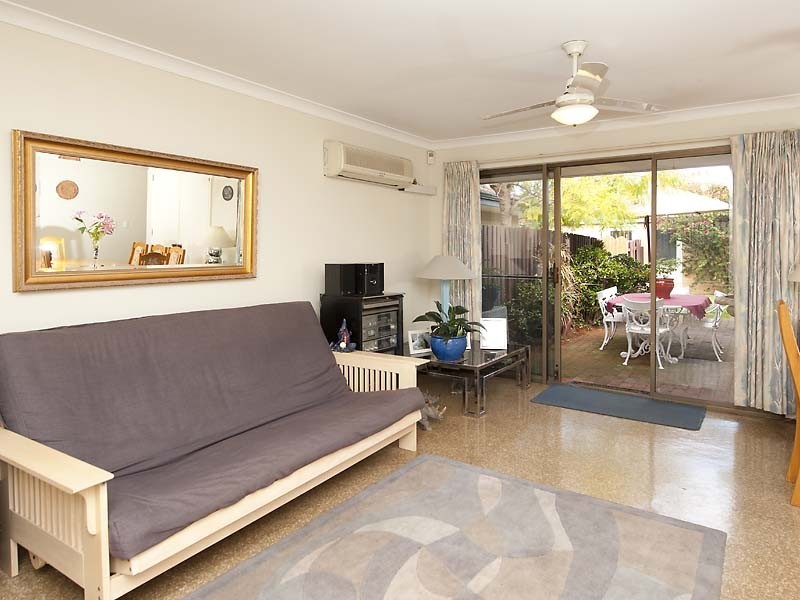 219A South Terrace, Como WA 6152