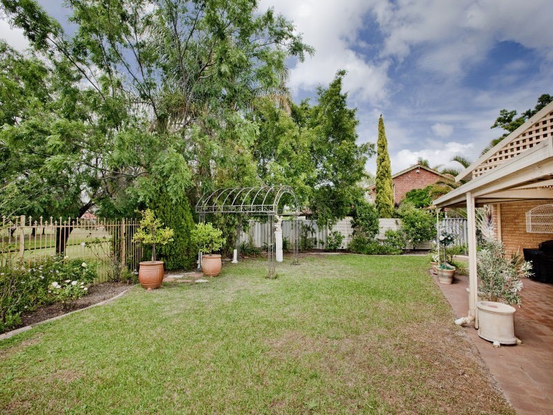 14 Artane Court, Waterford WA 6152