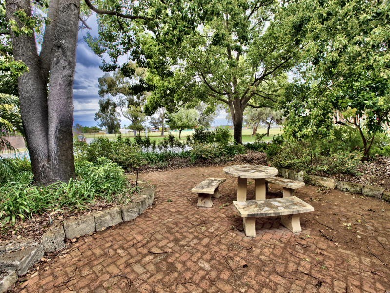 26 Carlow Circle, Waterford WA 6152