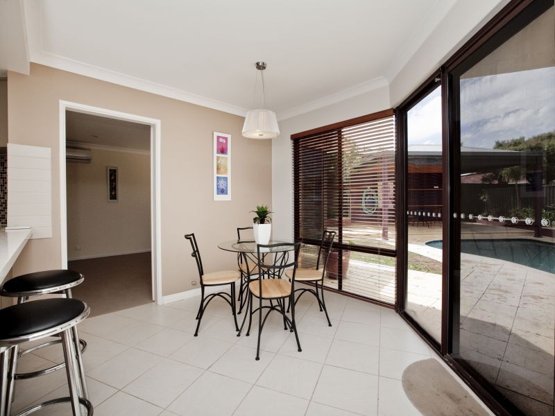 26 Carlow Circle, Waterford WA 6152