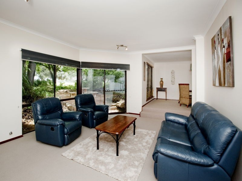 26 Carlow Circle, Waterford WA 6152