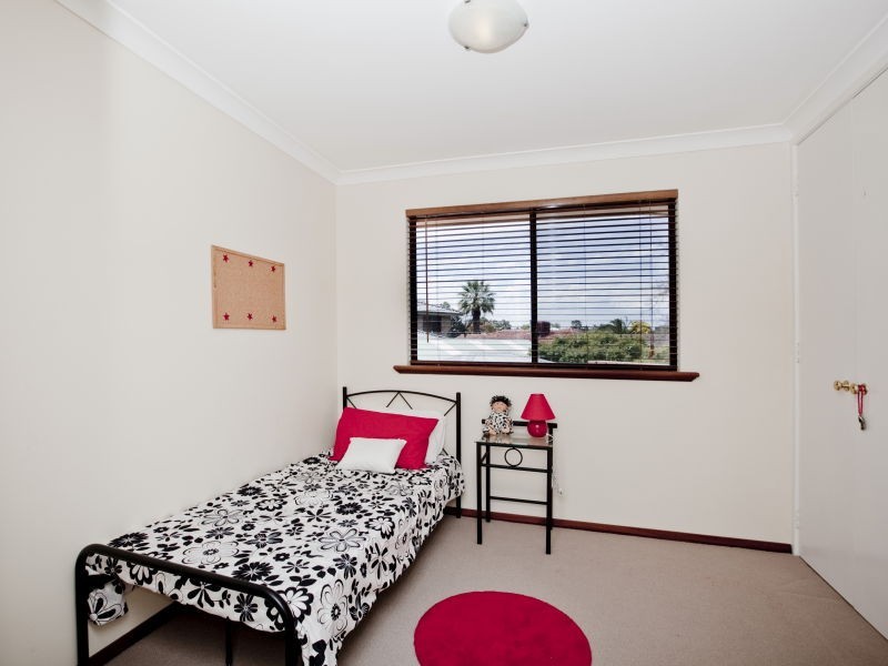 26 Carlow Circle, Waterford WA 6152