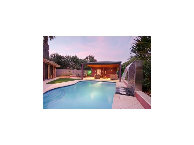 26 Carlow Circle, Waterford WA 6152