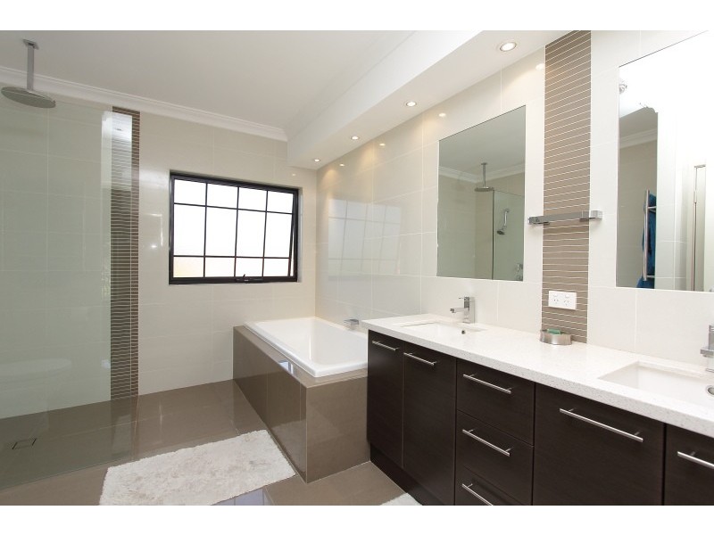 20 Springside Avenue, Mount Pleasant WA 6153