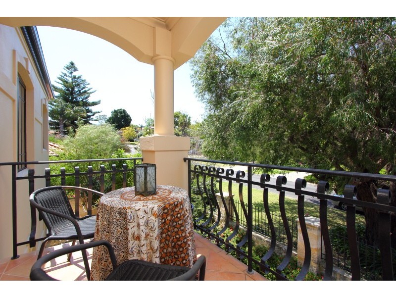 20 Springside Avenue, Mount Pleasant WA 6153