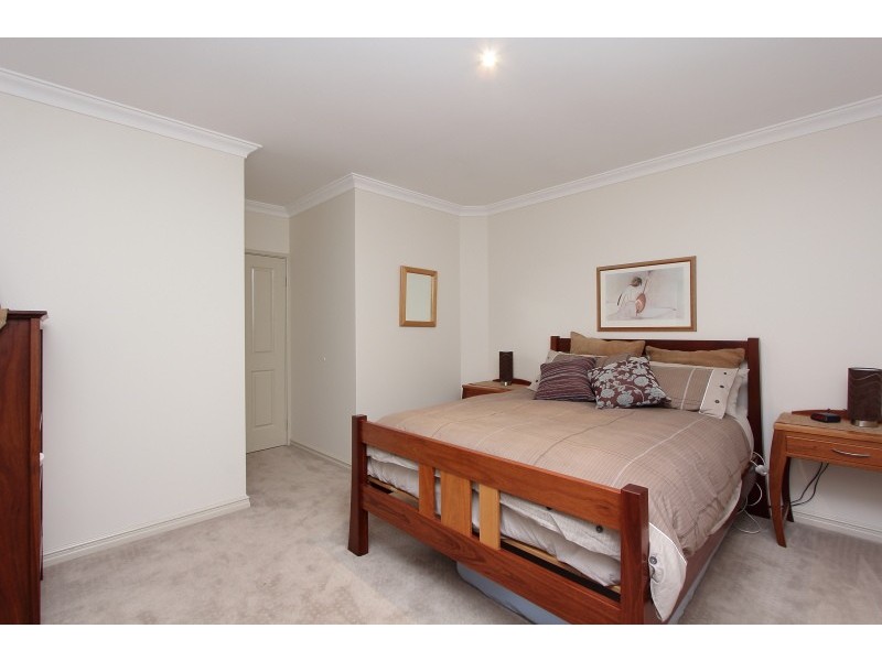 20 Springside Avenue, Mount Pleasant WA 6153