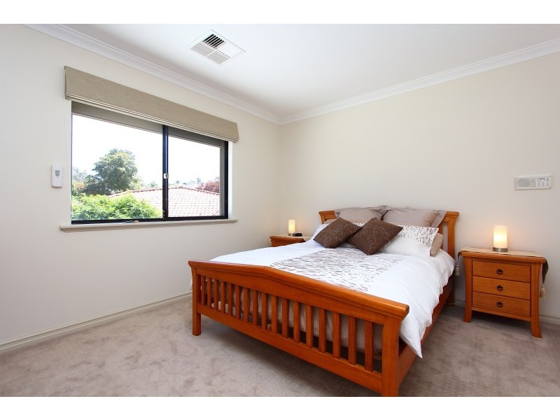 20 Springside Avenue, Mount Pleasant WA 6153