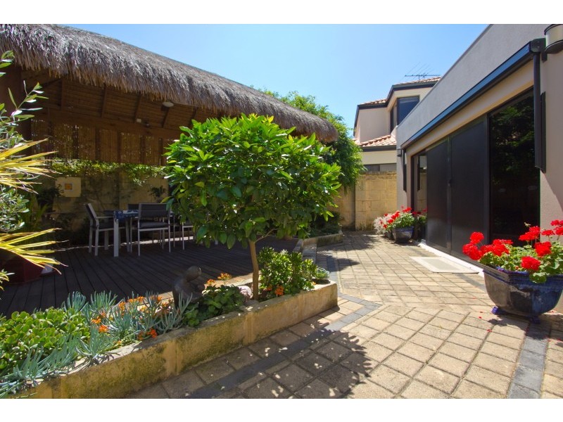 20 Springside Avenue, Mount Pleasant WA 6153