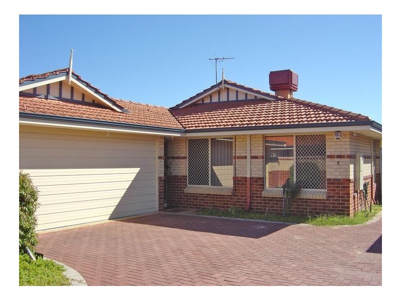 5/5 Pearl Road, Cloverdale WA 6105