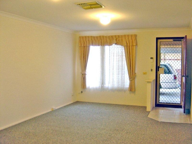 5/5 Pearl Road, Cloverdale WA 6105