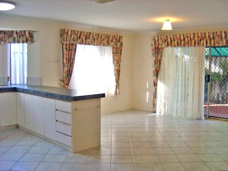 5/5 Pearl Road, Cloverdale WA 6105