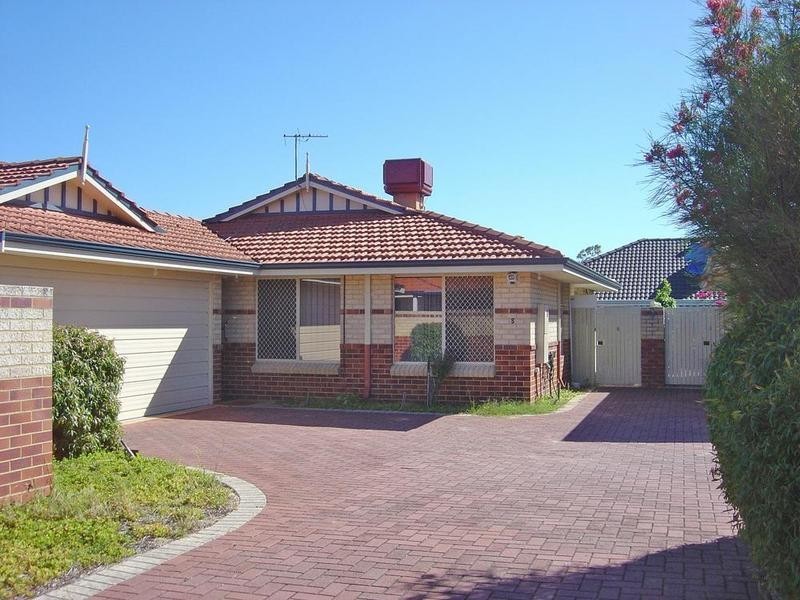 5/5 Pearl Road, Cloverdale WA 6105