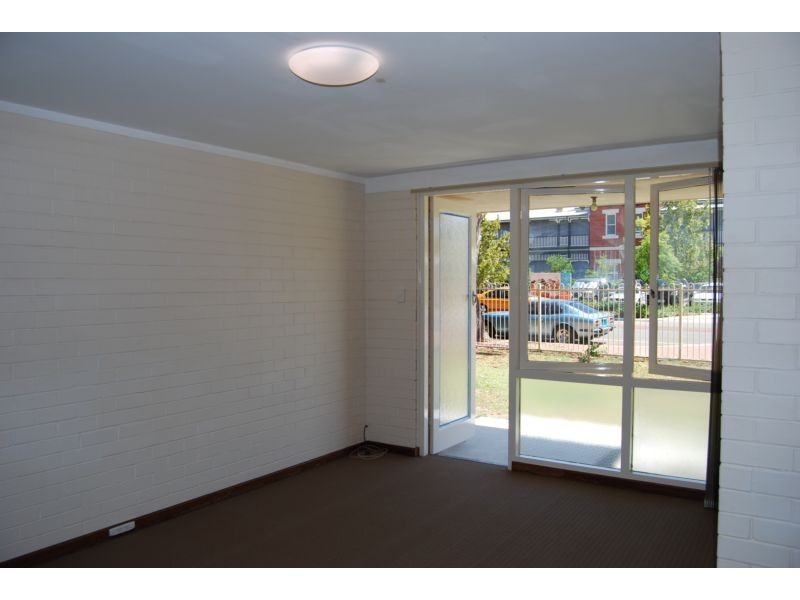 2/28 The Avenue, Crawley WA 6009