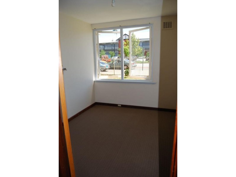 2/28 The Avenue, Crawley WA 6009