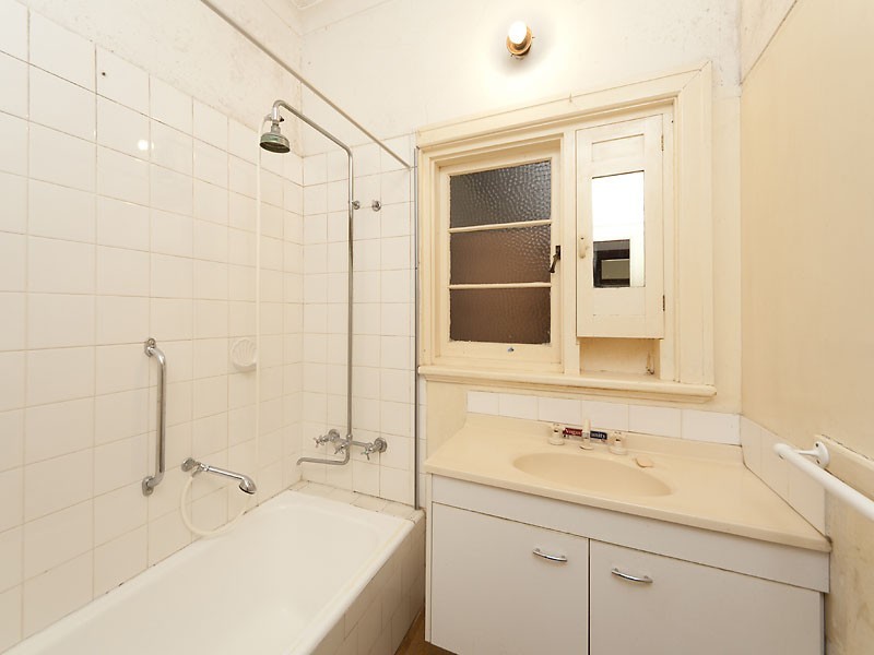 54 Bessell Avenue, Como WA 6152